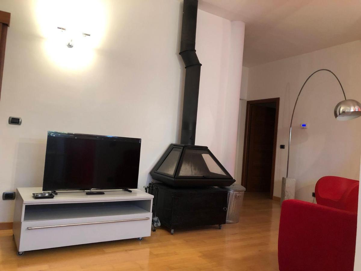 פבריאנו Appartamento A Casa Di Tamy מראה חיצוני תמונה